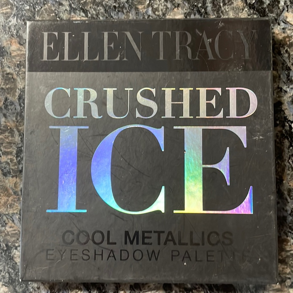 Ellen Tracy Crushed Ice Cool Metallics Eyeshadow Palette